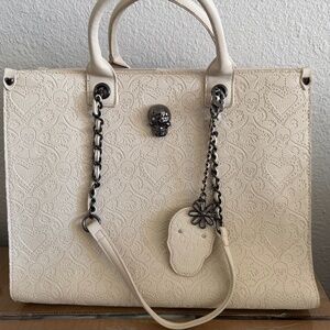 Betsey Johnson skull tote